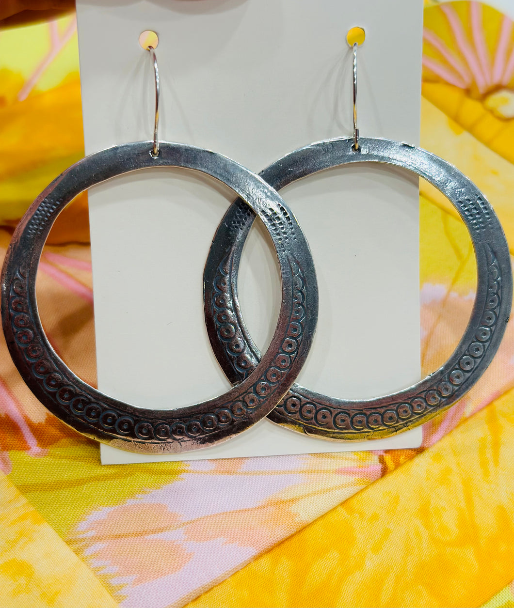 Evita Hoops