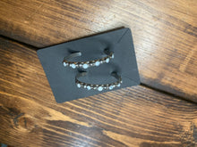 Load image into Gallery viewer, Earrings

