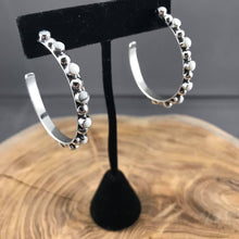 Load image into Gallery viewer, Earrings
