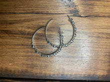 Load image into Gallery viewer, Earrings
